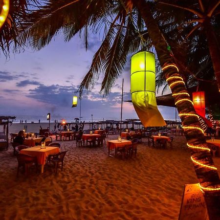 היקדואה International Beach Hotel & Restaurant מראה חיצוני תמונה