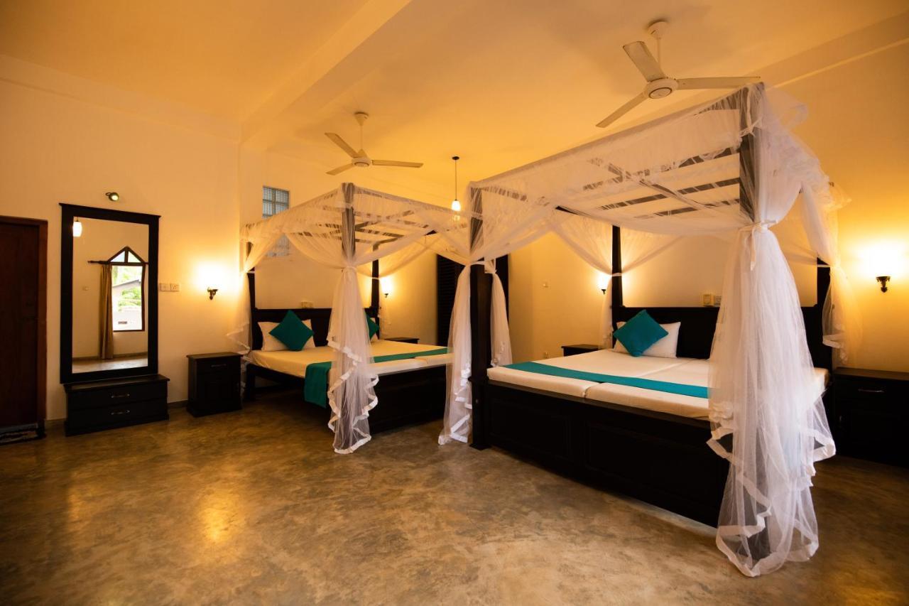 היקדואה International Beach Hotel & Restaurant מראה חיצוני תמונה