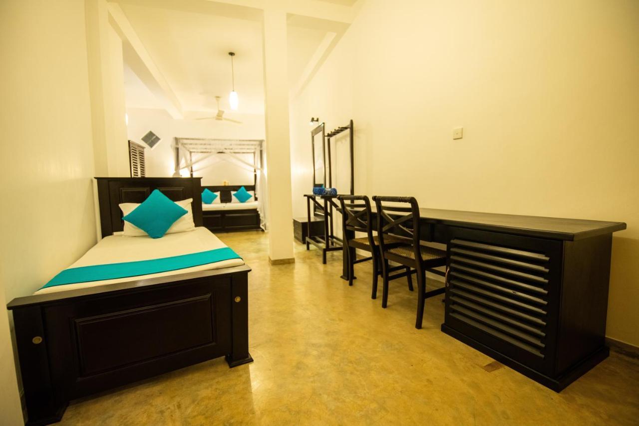 היקדואה International Beach Hotel & Restaurant מראה חיצוני תמונה