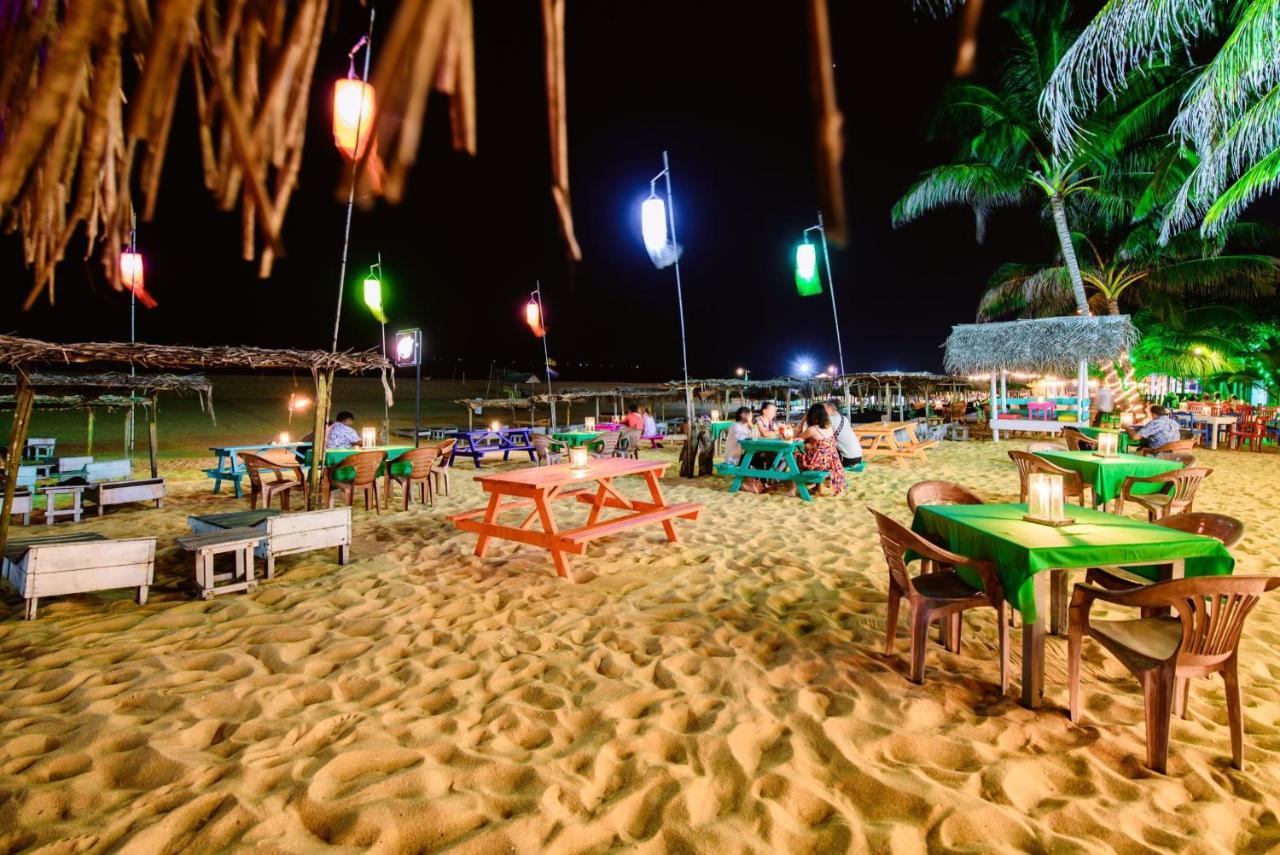 היקדואה International Beach Hotel & Restaurant מראה חיצוני תמונה