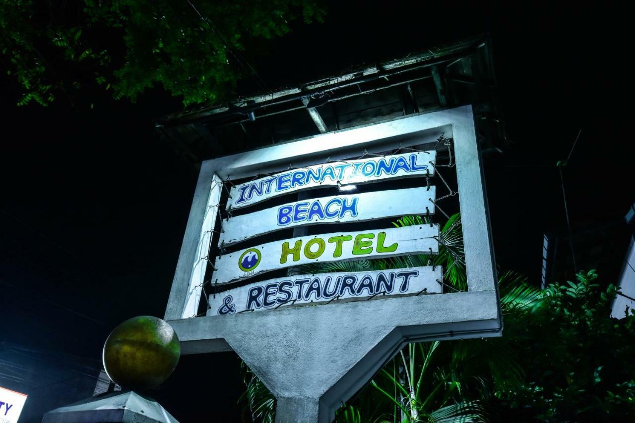 היקדואה International Beach Hotel & Restaurant מראה חיצוני תמונה