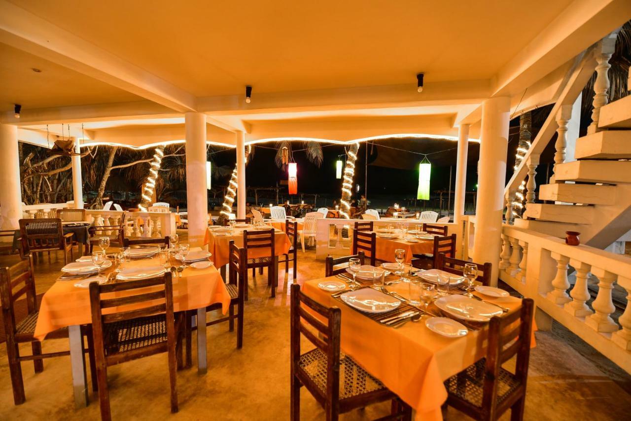 היקדואה International Beach Hotel & Restaurant מראה חיצוני תמונה